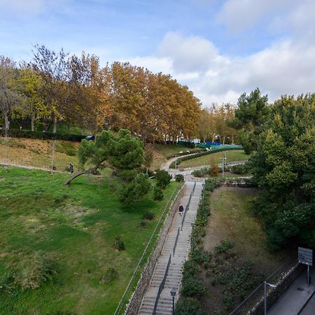 Appartamento Amplio Piso En Madrid Centro Con Vistas Al Templo De Debod Esterno foto