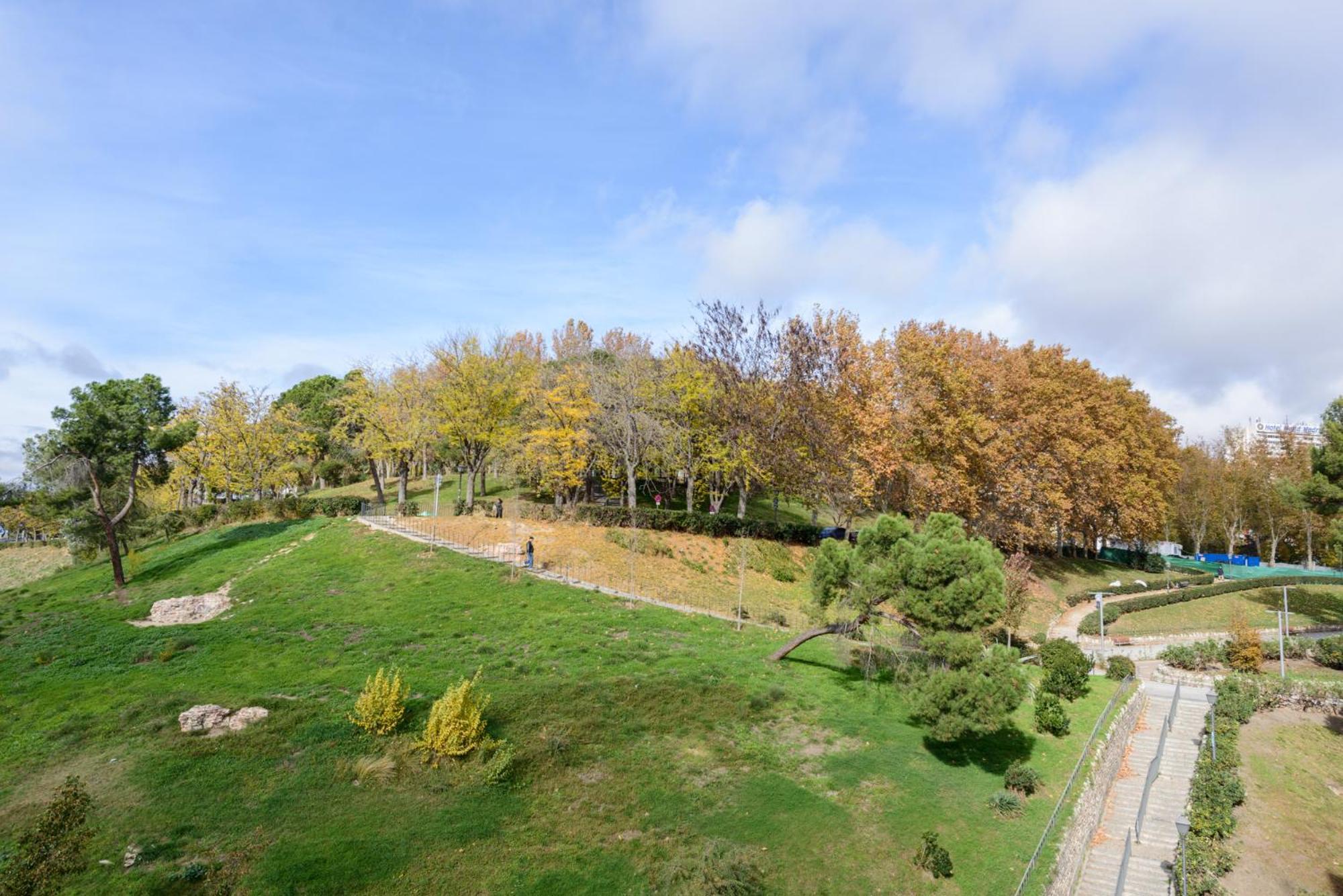 Appartamento Amplio Piso En Madrid Centro Con Vistas Al Templo De Debod Esterno foto
