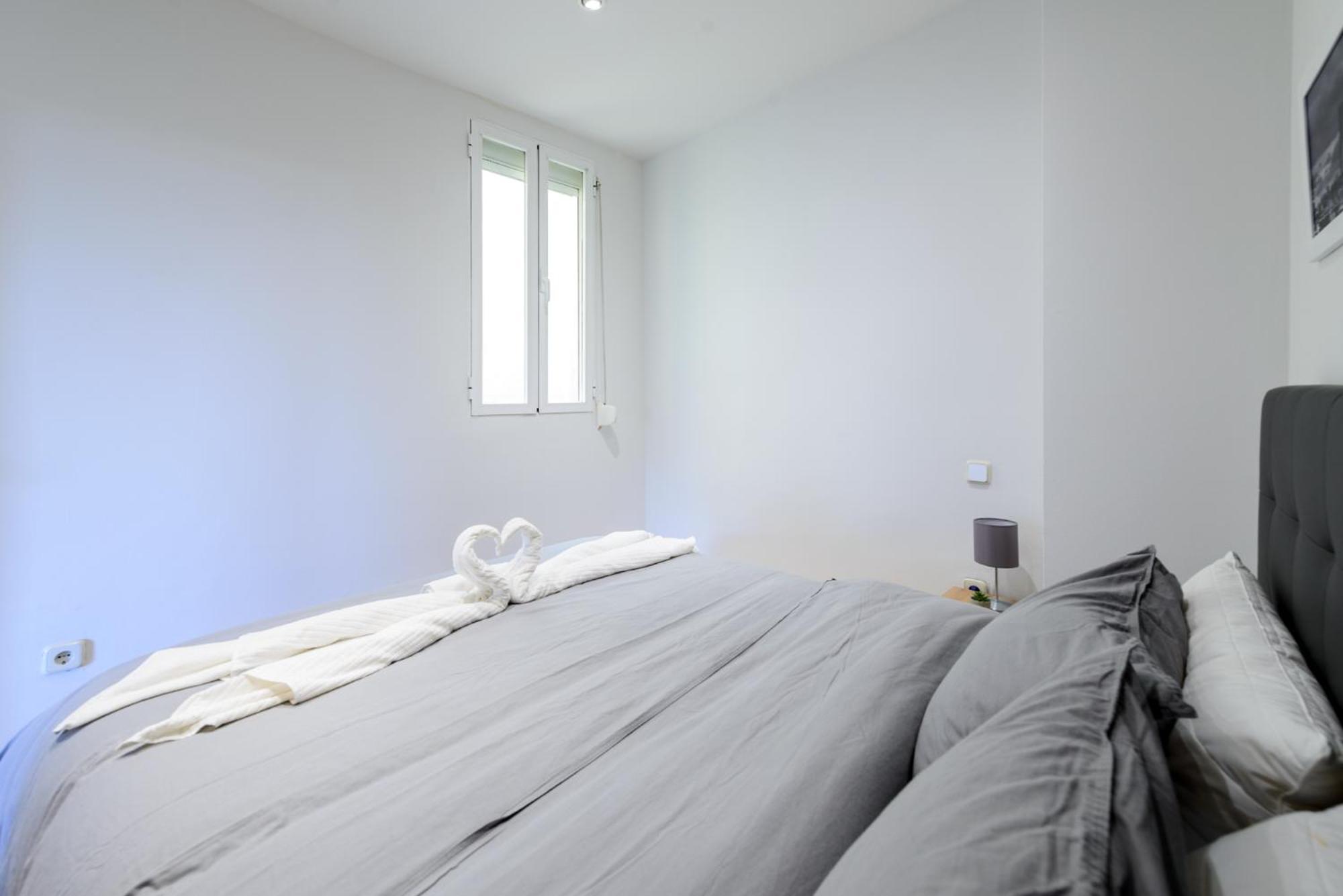 Appartamento Amplio Piso En Madrid Centro Con Vistas Al Templo De Debod Esterno foto